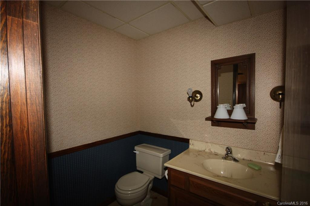 28 Allesarn Road - Photo 20
