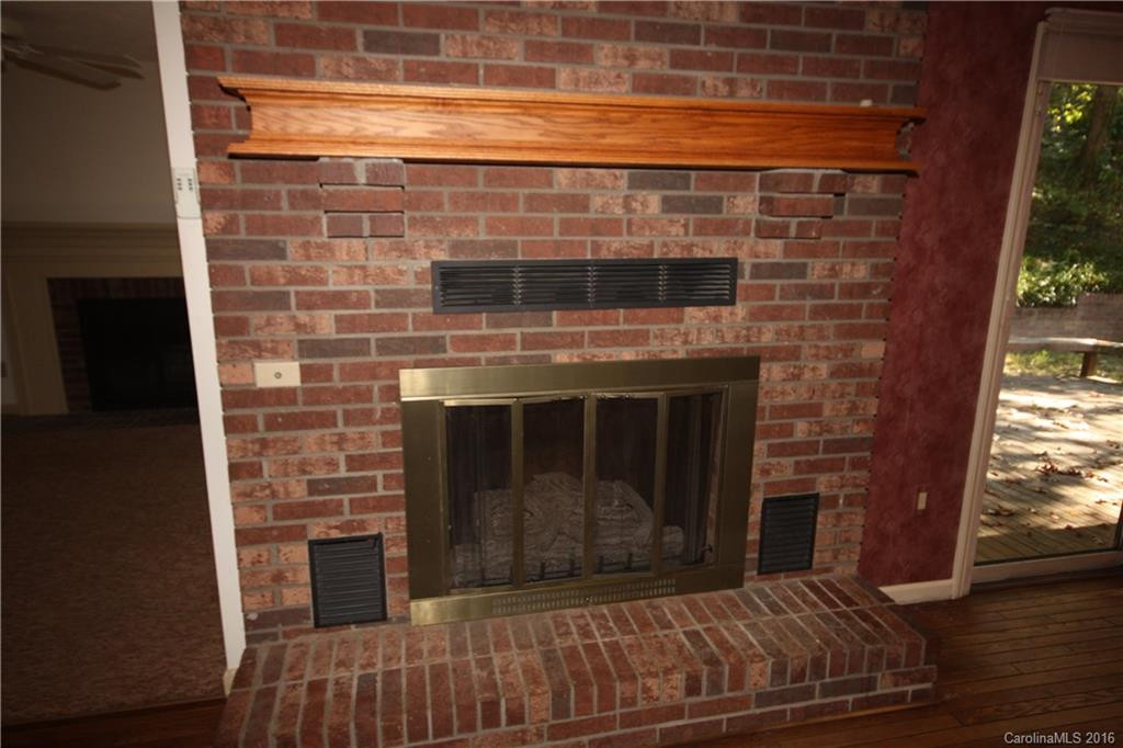 28 Allesarn Road - Photo 8