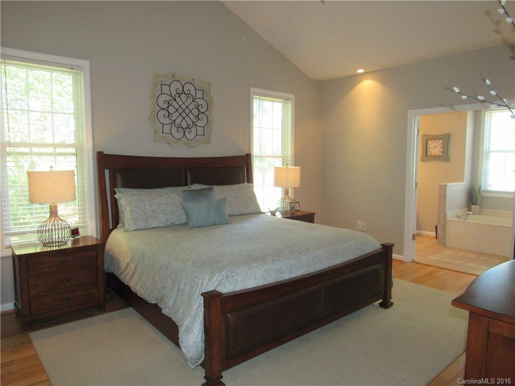 100 Blue Heron Drive - Photo 13