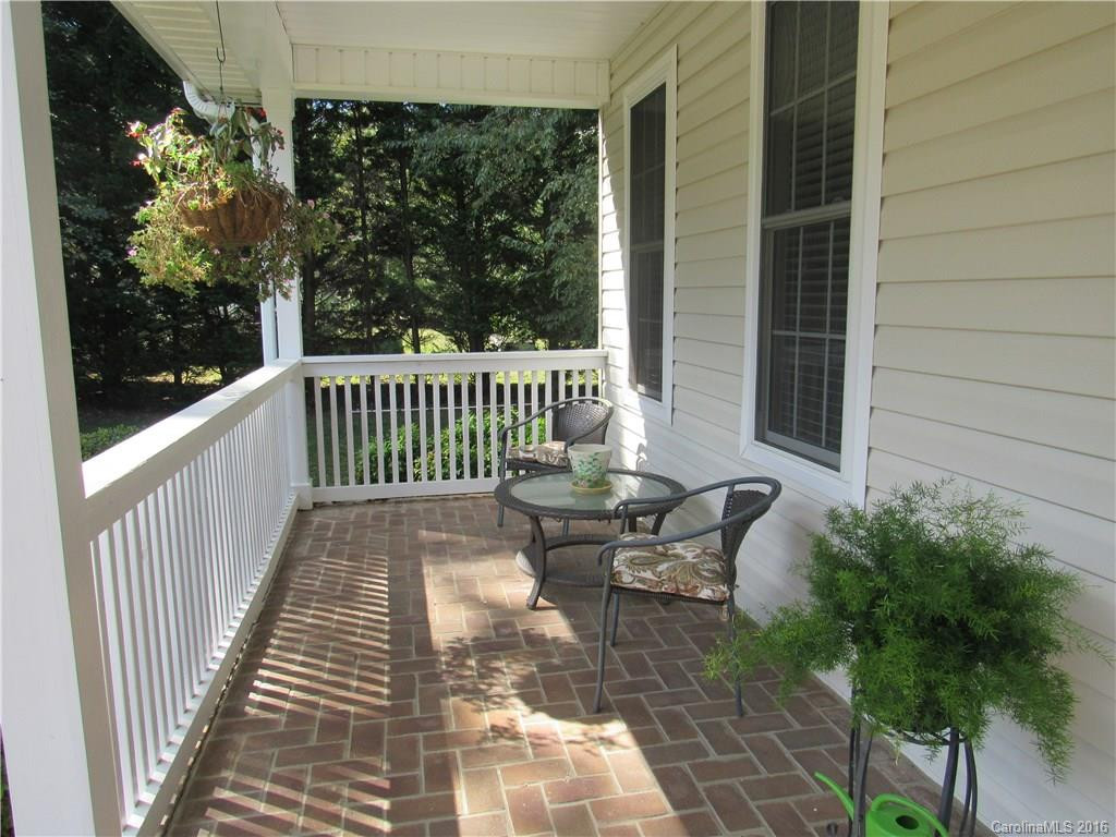 100 Blue Heron Drive - Photo 3