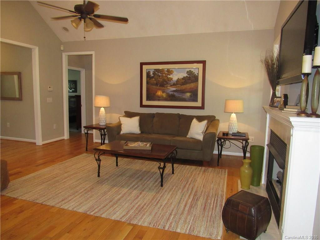 100 Blue Heron Drive - Photo 7