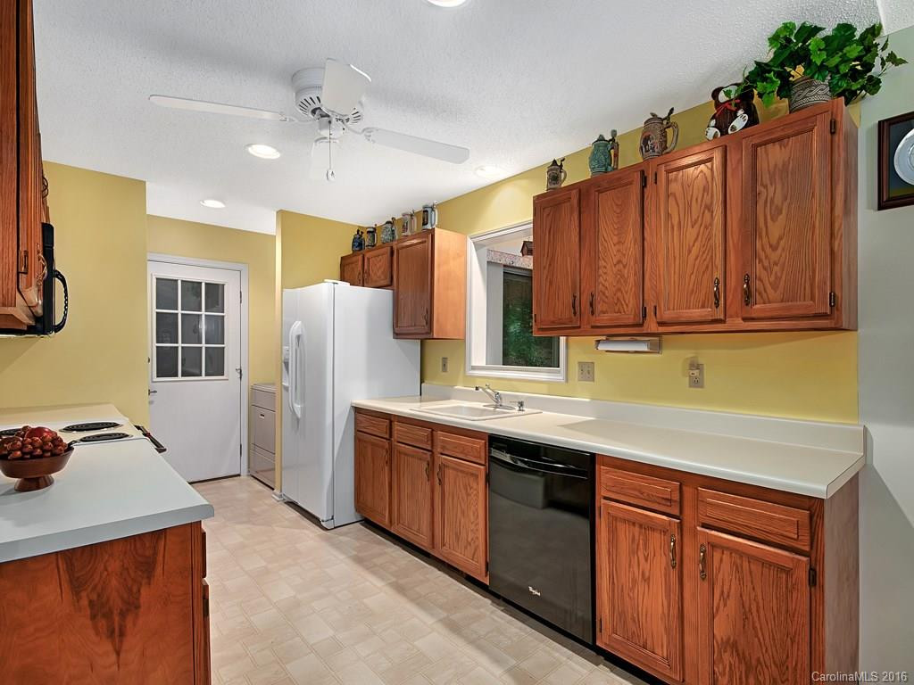 206 Pine Cove Lane - Photo 5