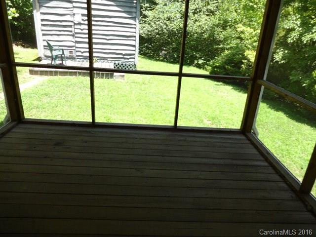 24 Iris Lane - Photo 4
