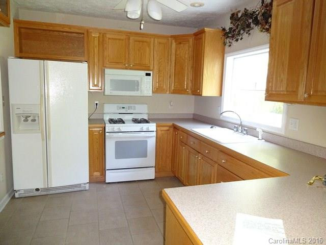 24 Iris Lane - Photo 5