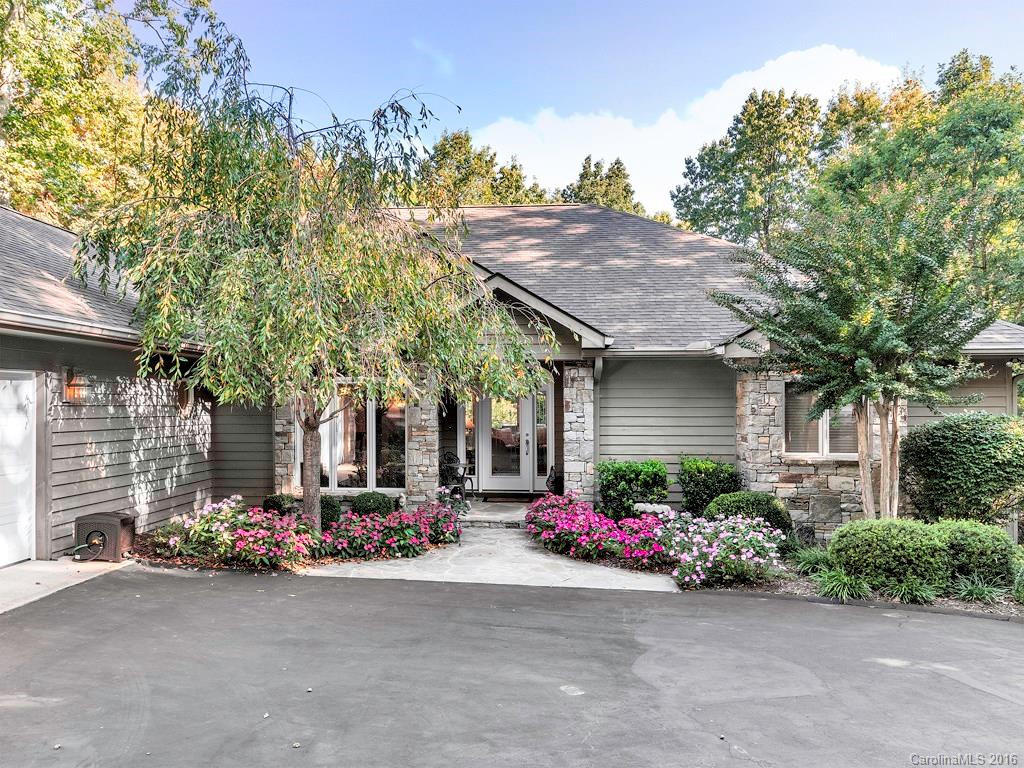 332 Kenmure Drive