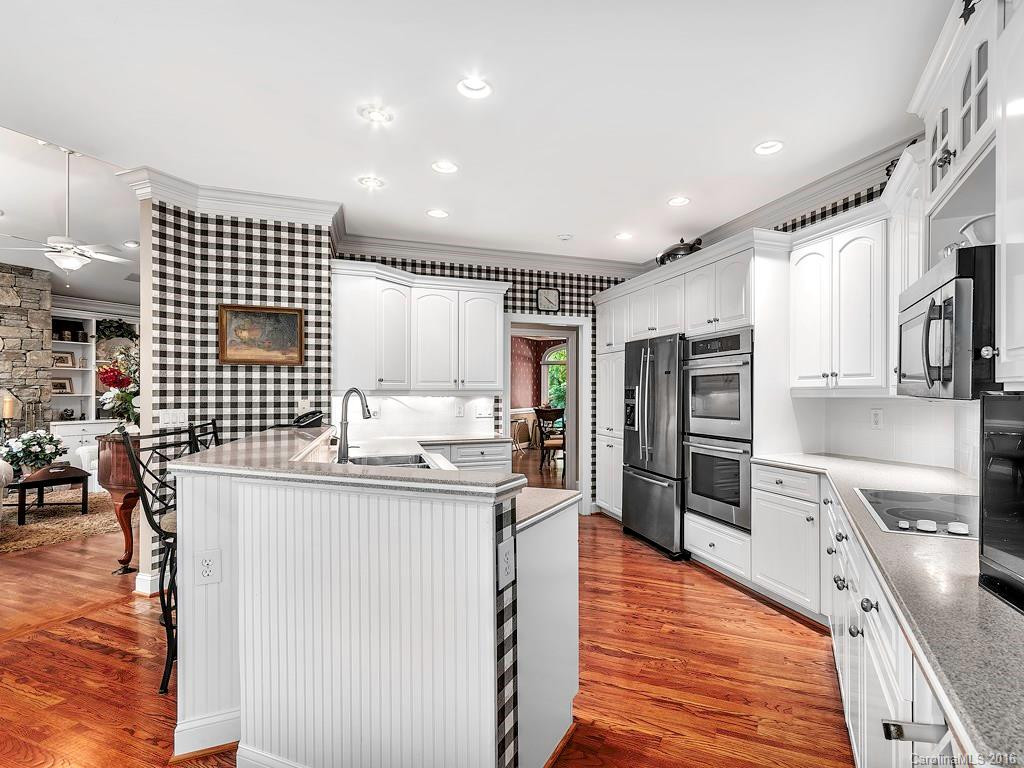 332 Kenmure Drive - Photo 8