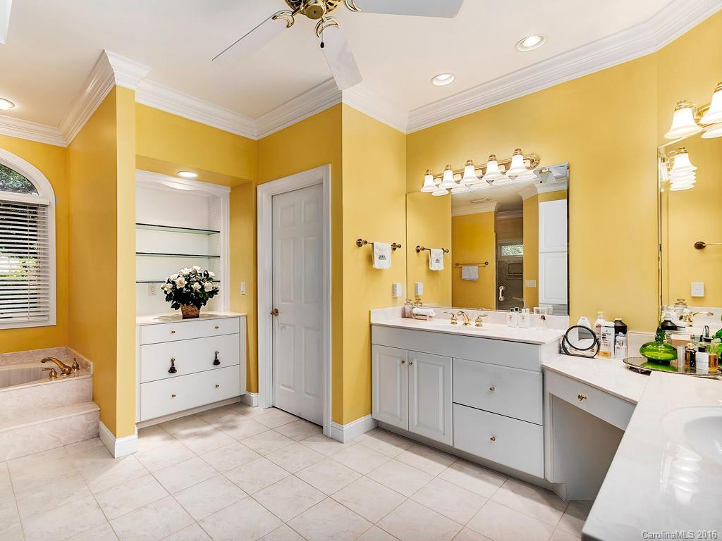 332 Kenmure Drive - Photo 10