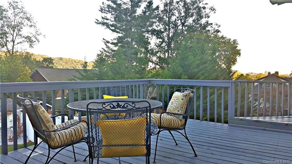 66 Larchmont Road - Photo 3