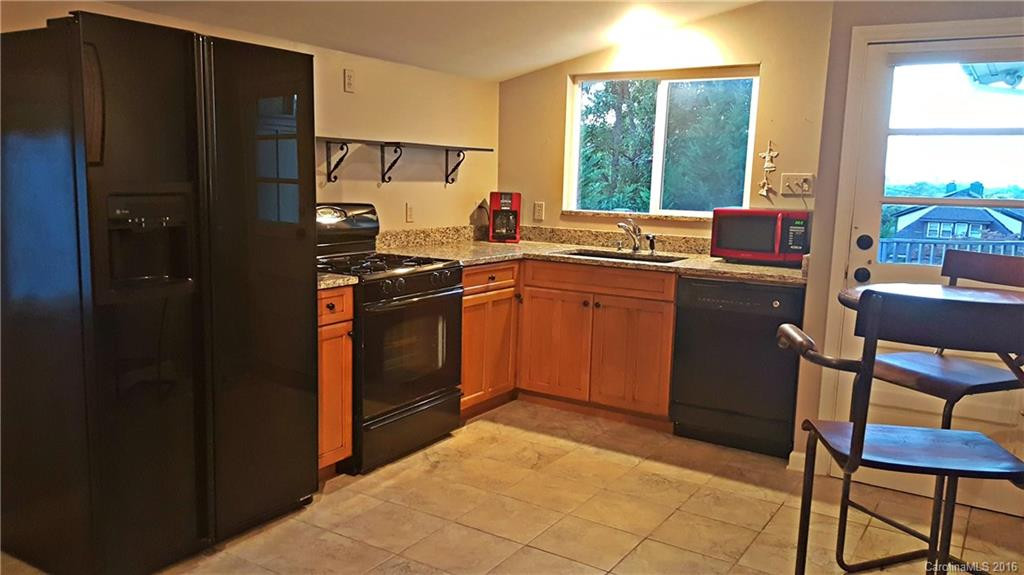 66 Larchmont Road - Photo 9