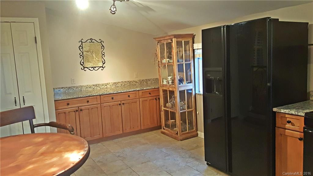 66 Larchmont Road - Photo 10
