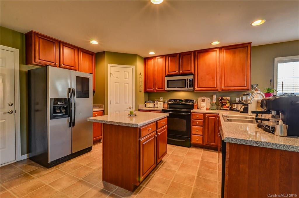 131 Haw River Road - Photo 7