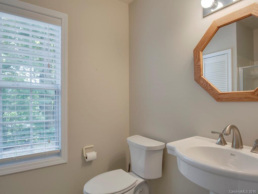 305 Laurel Park Place #18A - Photo 10