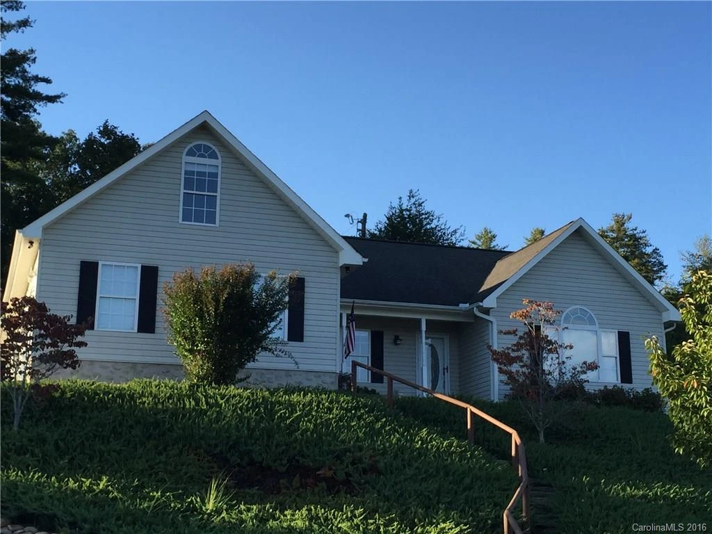 323 Hemlock Springs Trail