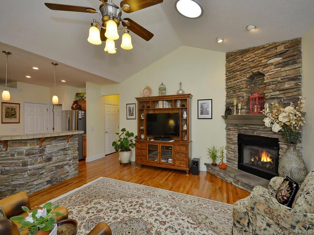 157 Whistlewood Lane - Photo 8