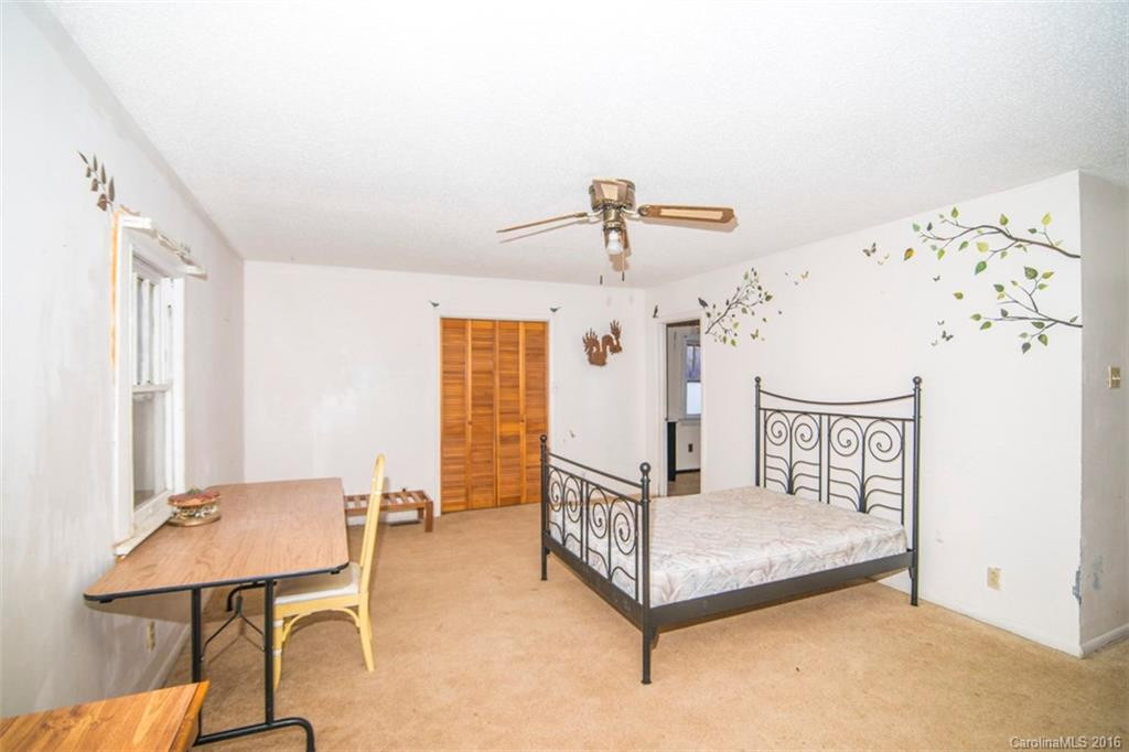 544 Green Valley Road - Photo 16