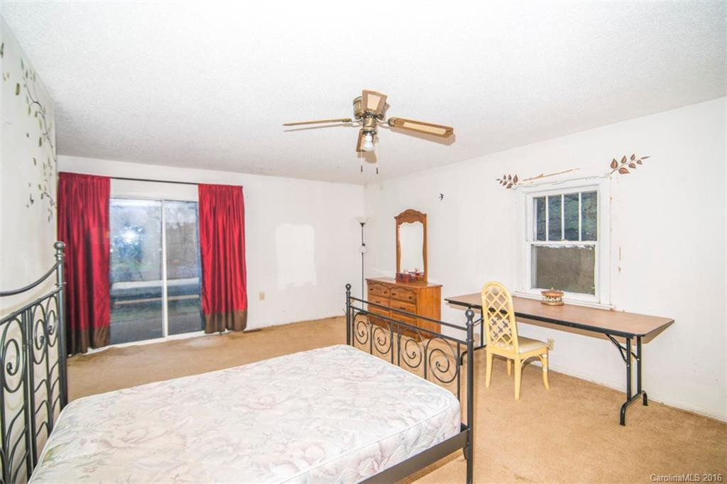 544 Green Valley Road - Photo 17