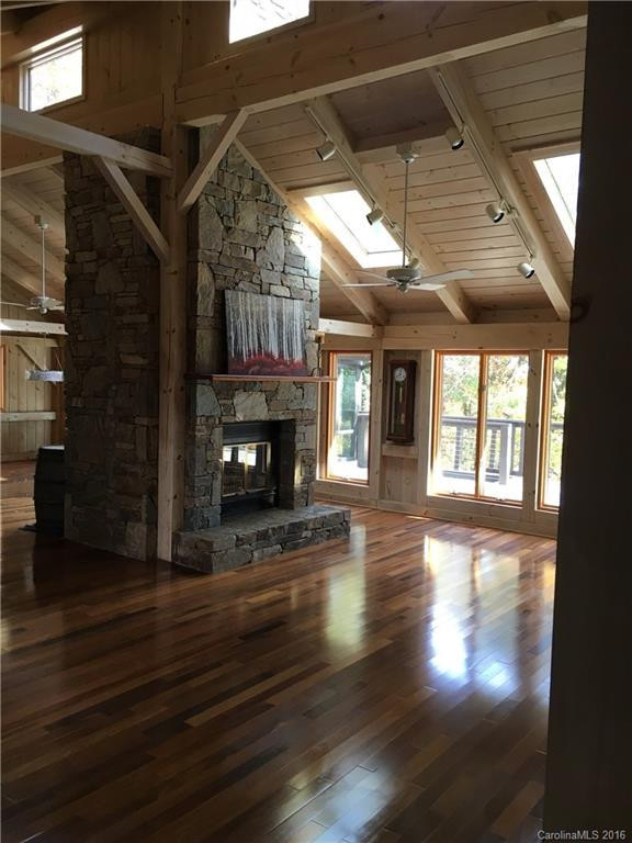 29 Glen Cove Drive - Photo 4