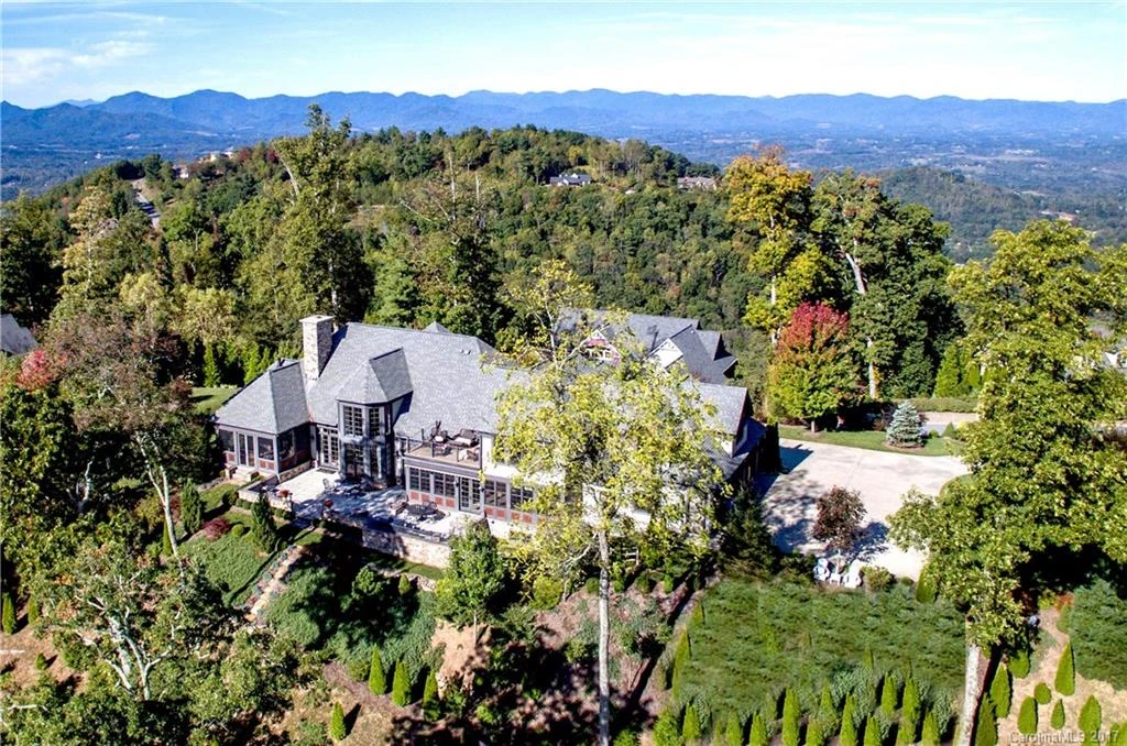 675 Altamont View
