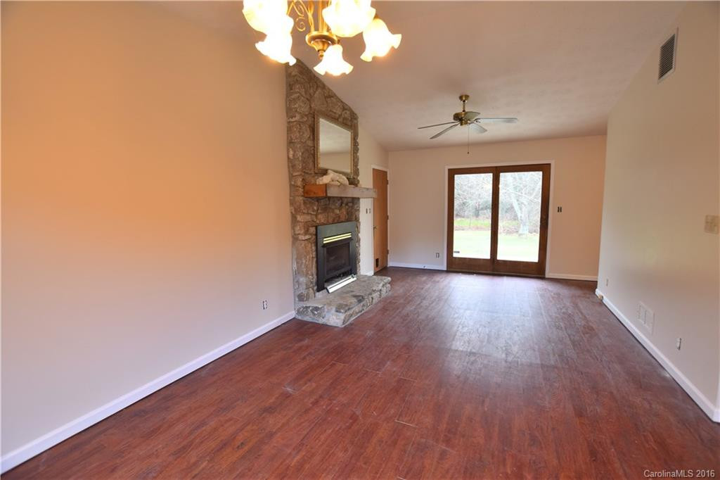 6 Briarwood Lane - Photo 3