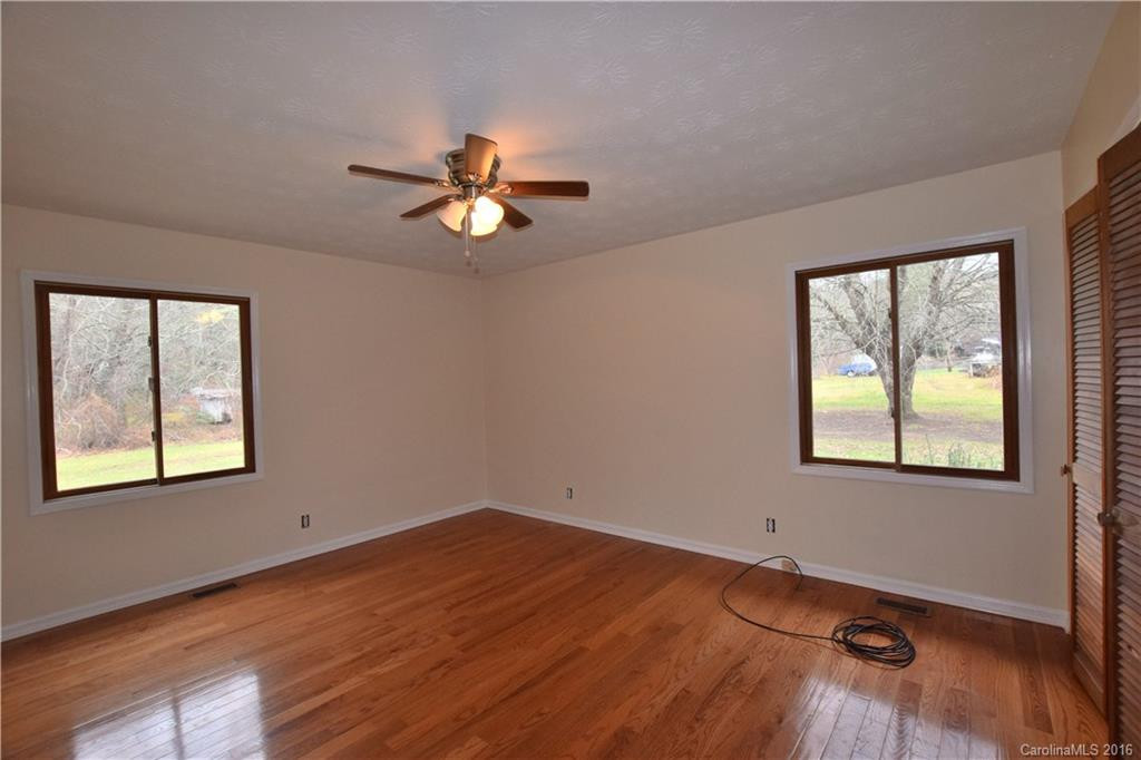 6 Briarwood Lane - Photo 9