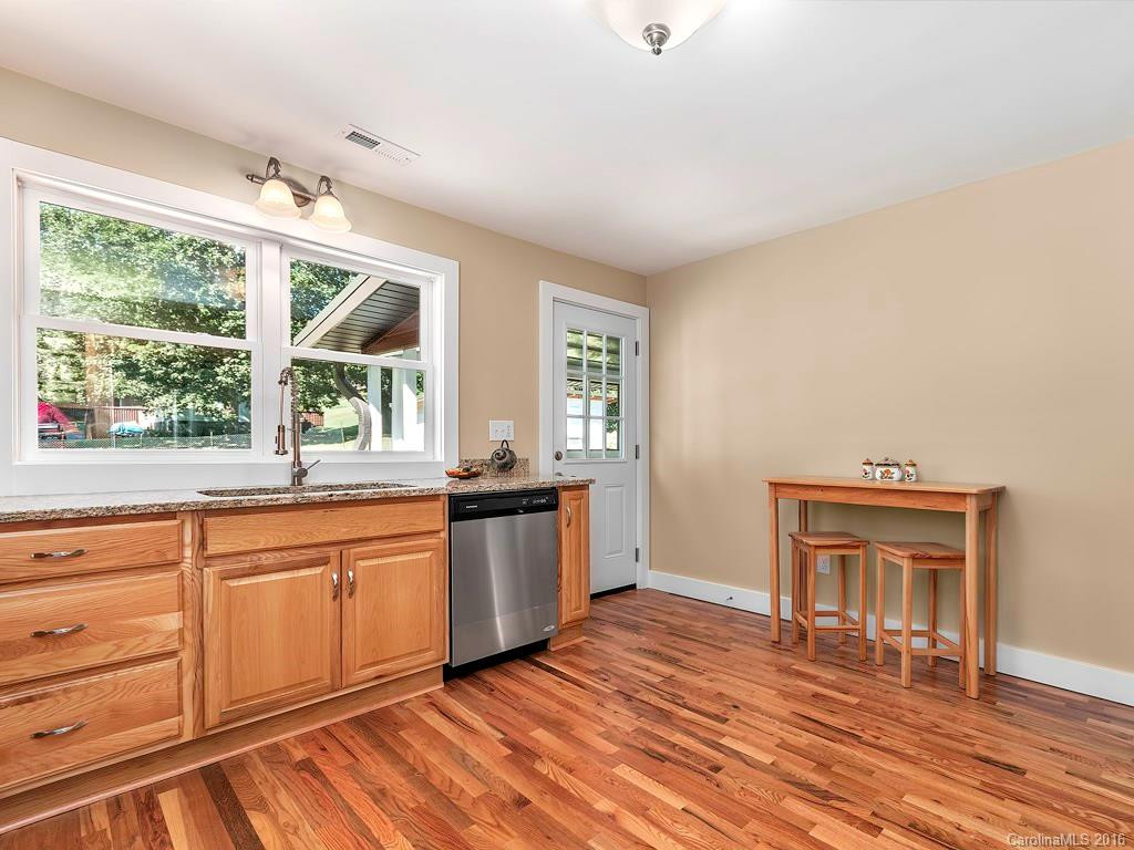60 Reeves Road - Photo 4