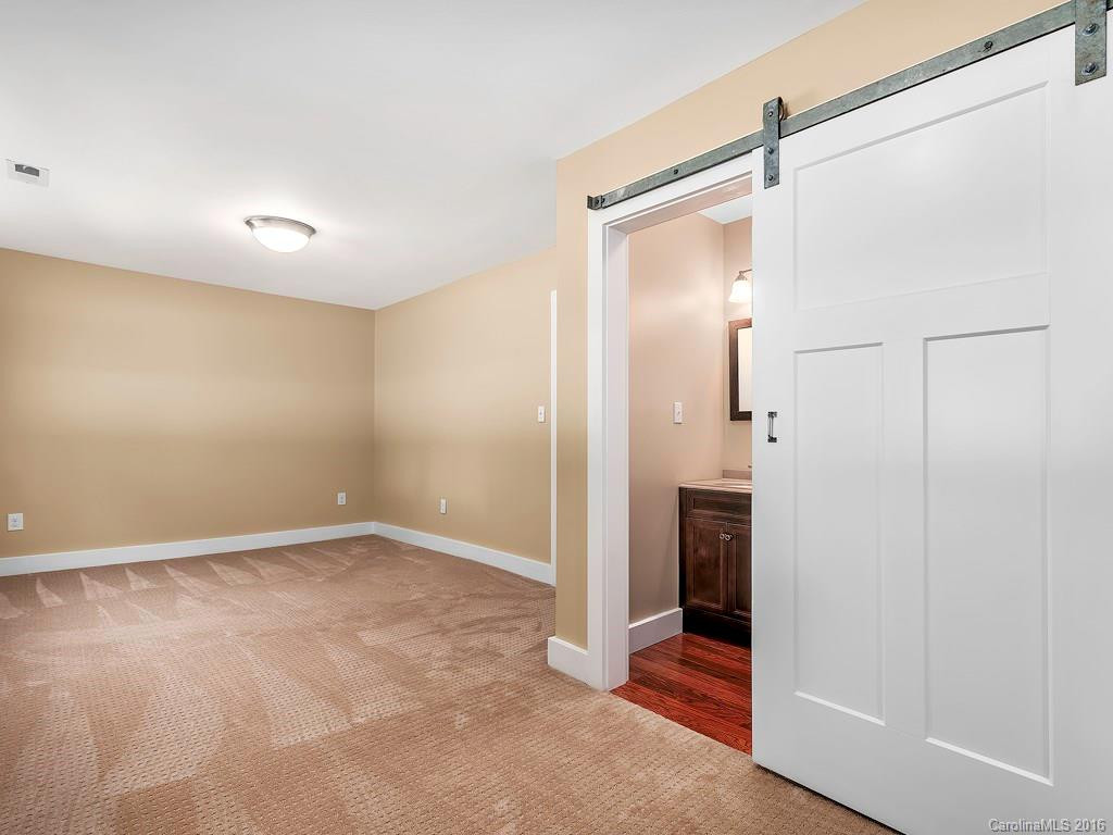 60 Reeves Road - Photo 8