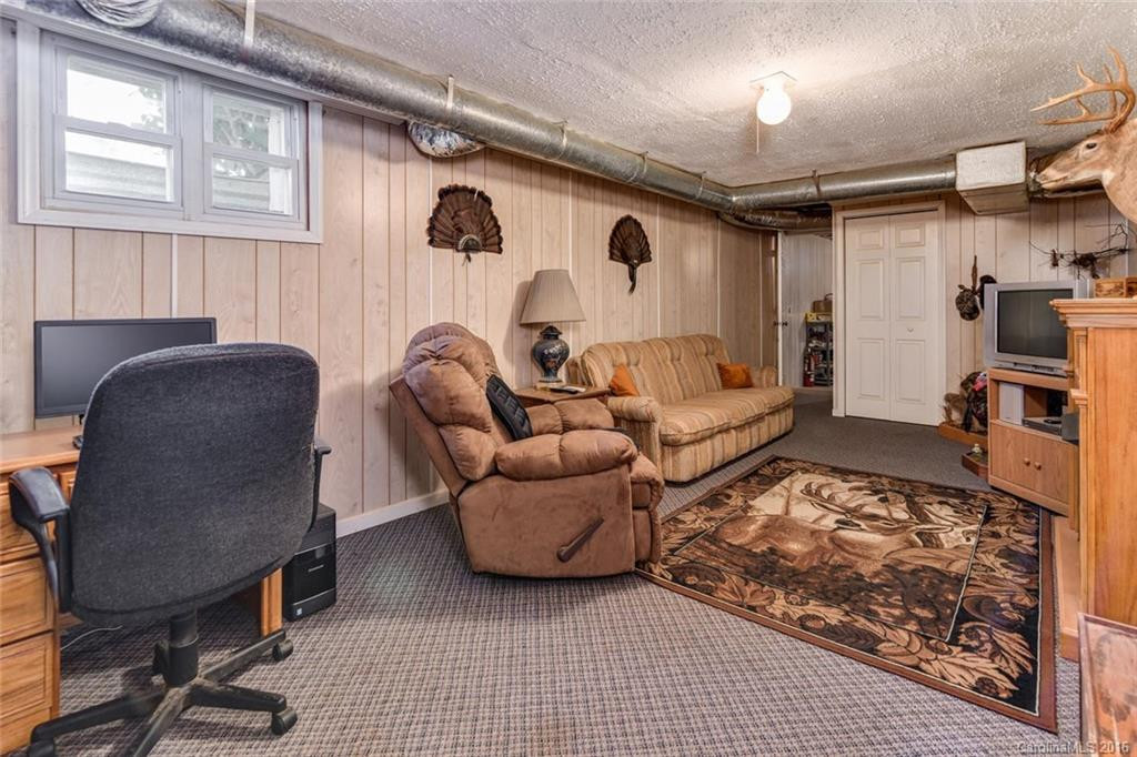 37 Hartshorn Drive - Photo 15