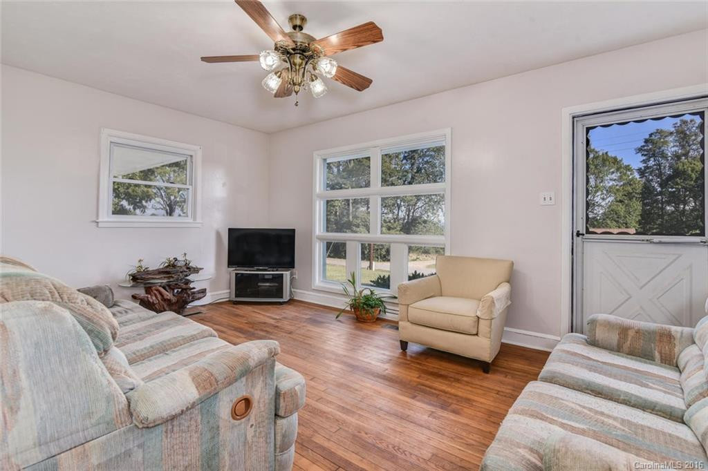 37 Hartshorn Drive - Photo 6