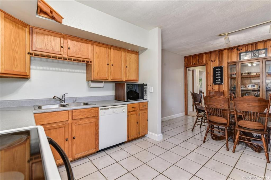 37 Hartshorn Drive - Photo 9