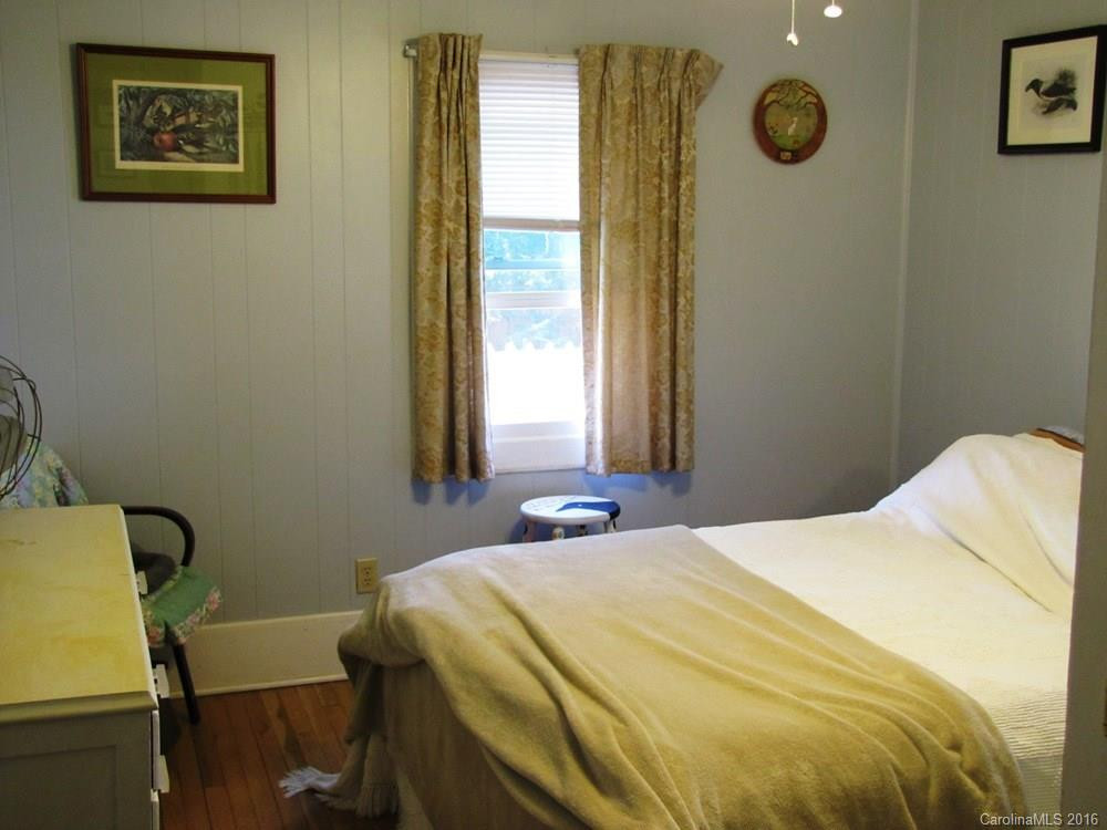 2600 Haywood Road - Photo 6