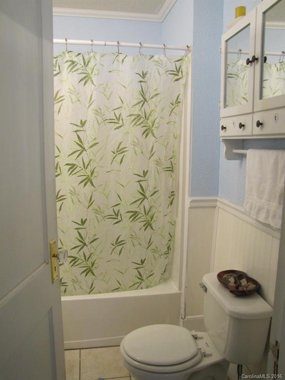 2600 Haywood Road - Photo 8
