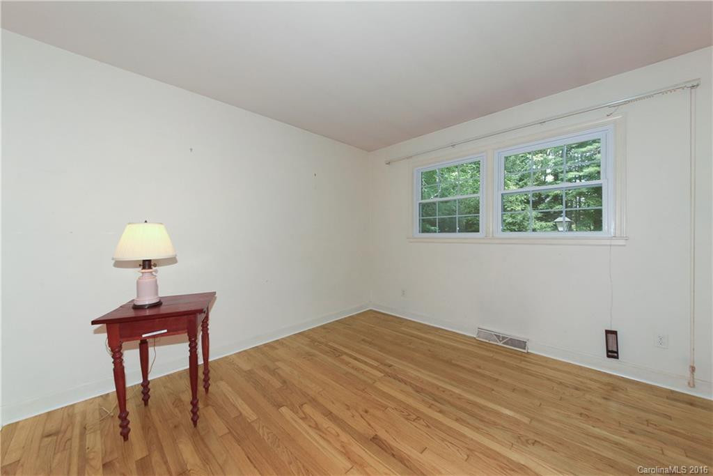 1212 Chanteloup Drive - Photo 12