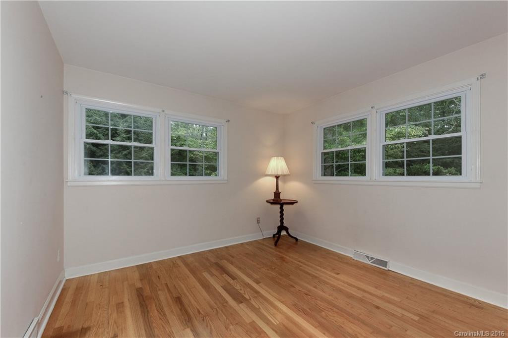 1212 Chanteloup Drive - Photo 13