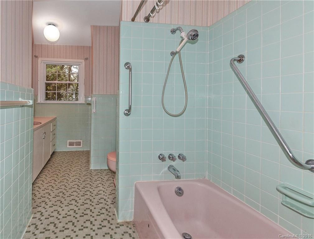 1212 Chanteloup Drive - Photo 14