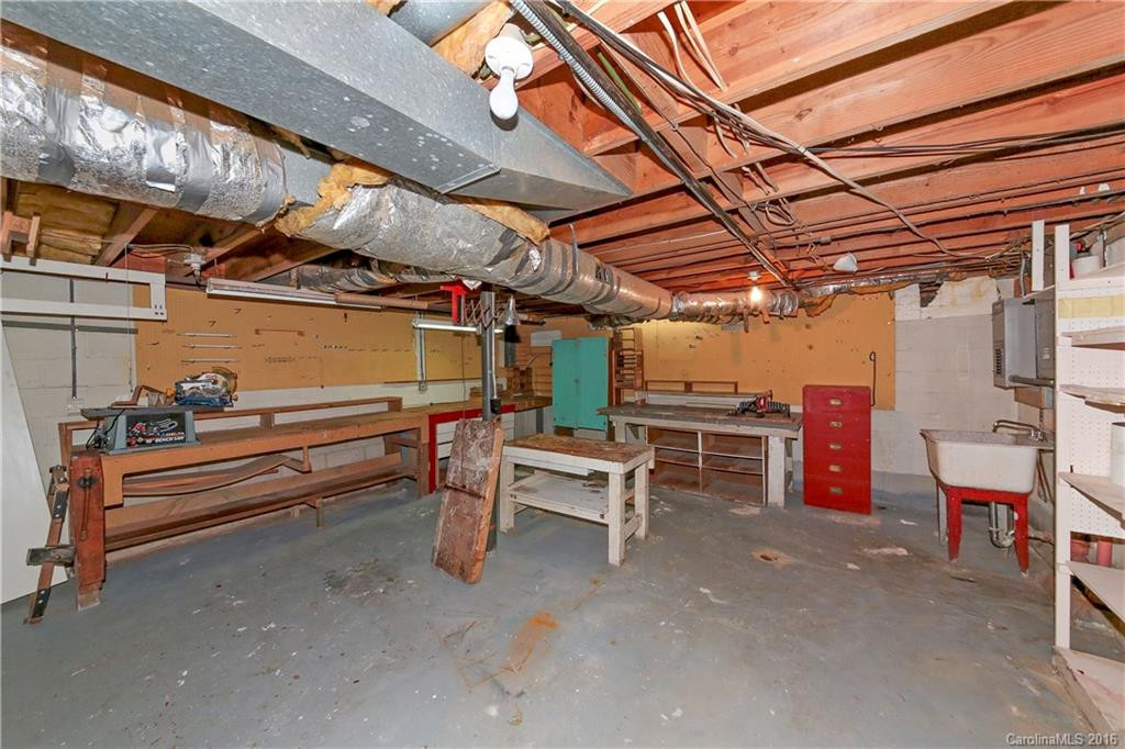 1212 Chanteloup Drive - Photo 18