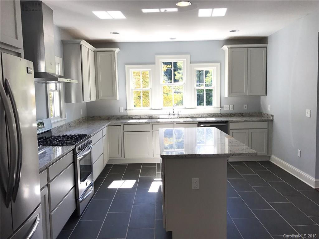 657 East Street - Photo 3