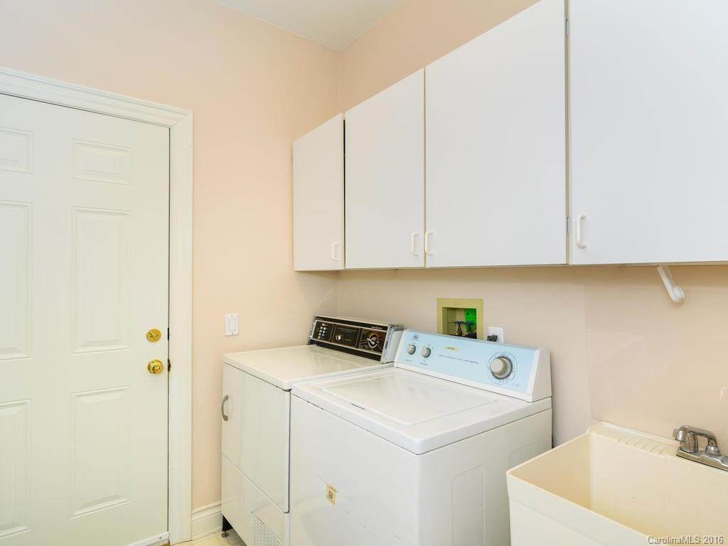 10 Tiverton Lane #27 - Photo 19