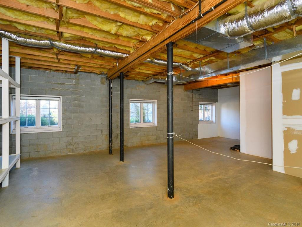10 Tiverton Lane #27 - Photo 21
