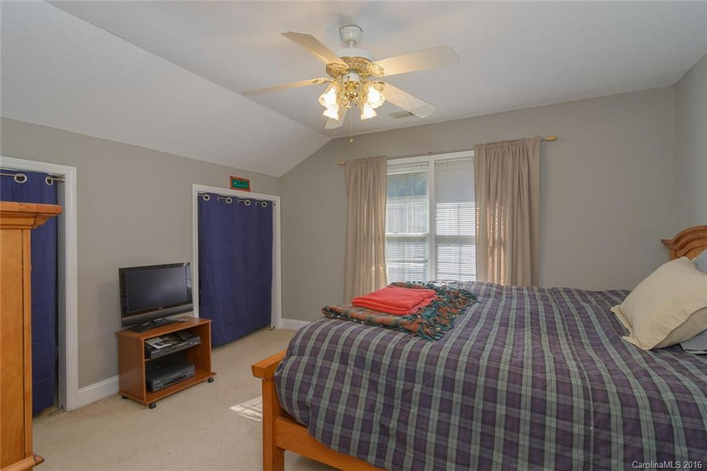 5 Knoll Drive - Photo 20