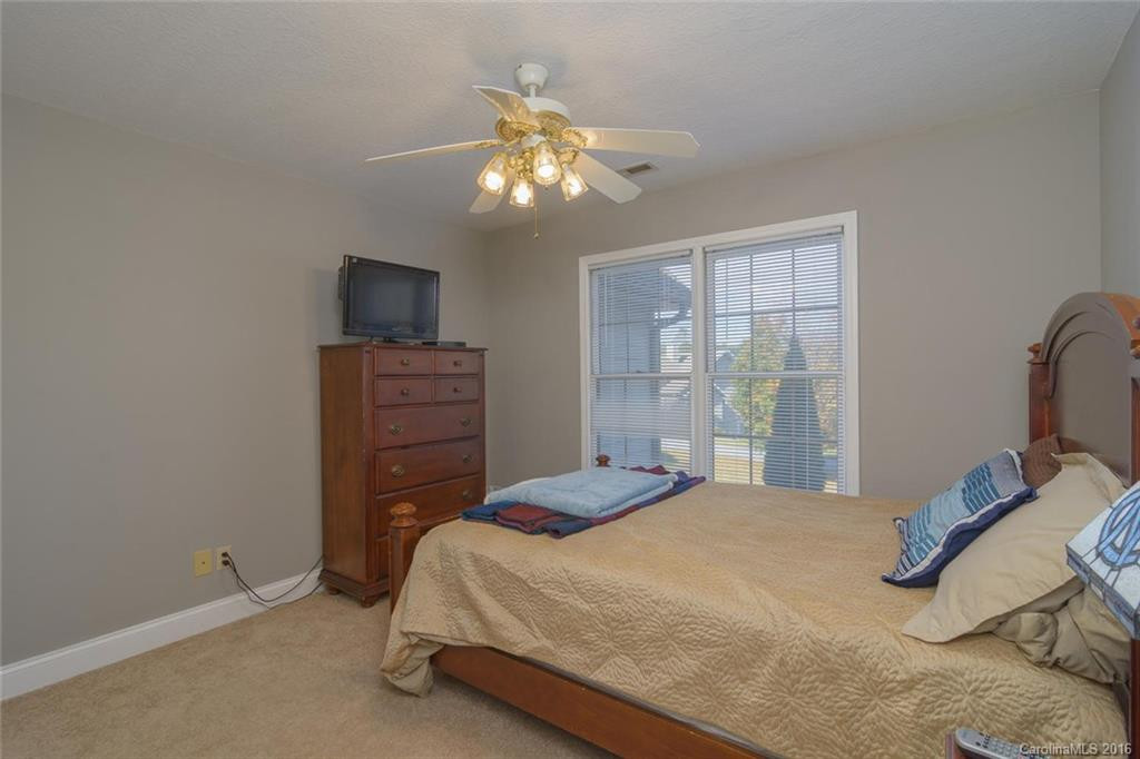 5 Knoll Drive - Photo 22