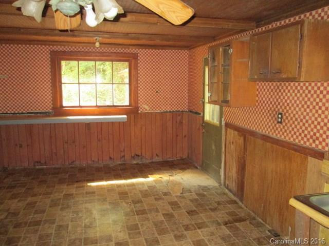 807 Crawford Road - Photo 12