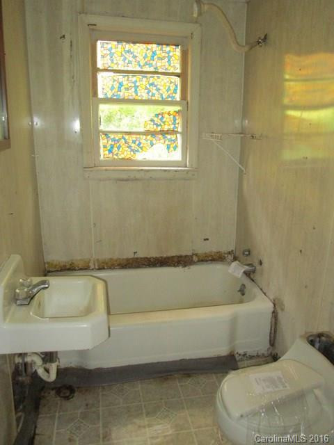 807 Crawford Road - Photo 8