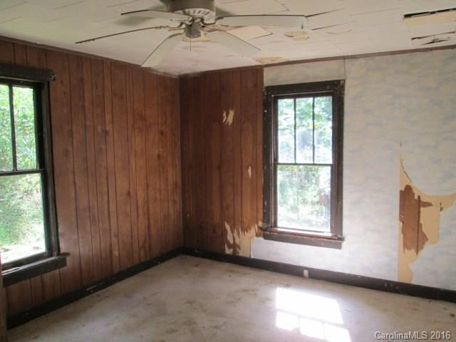 807 Crawford Road - Photo 9