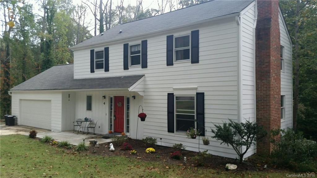 4 Beechwood Lakes Drive