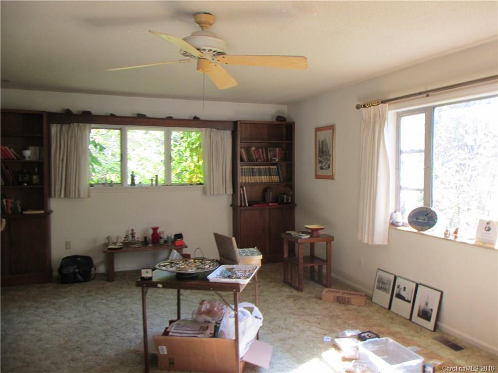 1807 Country Club Road - Photo 2