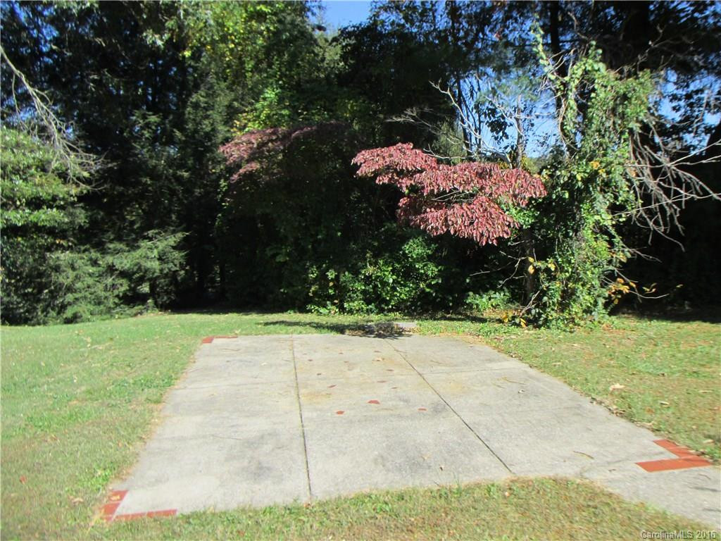 1807 Country Club Road - Photo 12