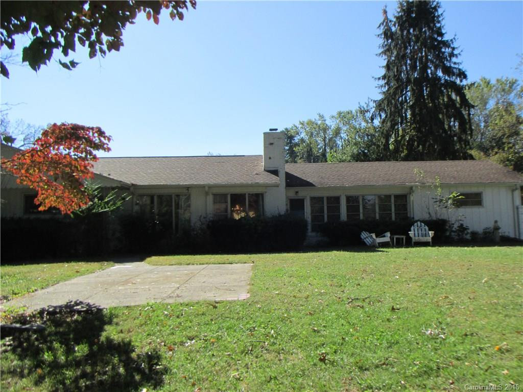 1807 Country Club Road - Photo 13