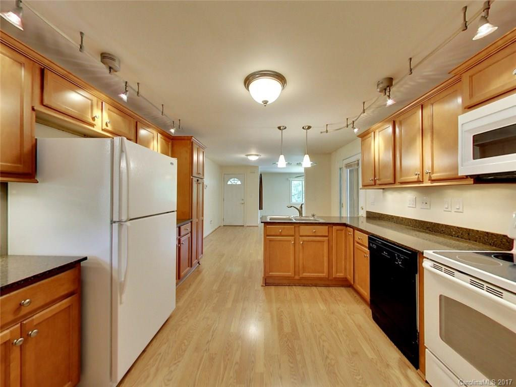 3019 Willow Road - Photo 3