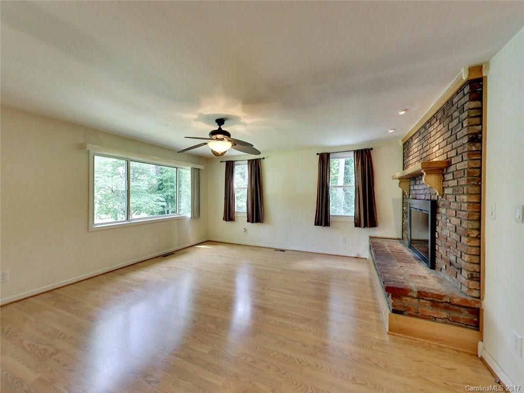 3019 Willow Road - Photo 4