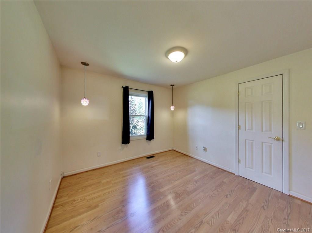 3019 Willow Road - Photo 5